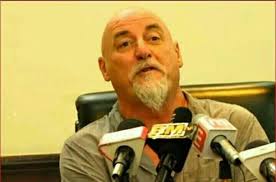 Tetesi zilizopo sasa katika mitandao ya kijamii, klabu ya Yanga inamvizia  kwa karibu aliyekuwa kocha wa Simba, Patrick Aussems ili kuwa kocha wake  mkuu. Inaelezwa kuwa usajili mchakato wa kumleta Aussems katika