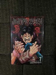 Jujutsu Kaisen Volume 7, Hobbies & Toys, Books & Magazines, Comics & Manga  on Carousell