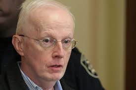 Ex-priest accused of sexual assault dies