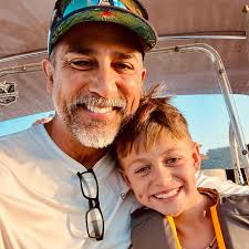 Dyl and I had a really fun tour with our new buddy and guide, Allen Dyer  with @cedar_creek_fishing_adventures this morning. We started at 7am and  fished until 11am so not too hot,