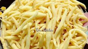 Jika benar demikian, maka silahkan buat cheese stick pedas untuk bekal ngantor nanti. Resep Camilan Saat Wfh Stik Keju Gurih Dan Renyah