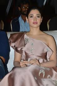 Tamannah bhatia in kaththi sandai movie | ritzystar. Tamanna Saree F2 Shefalitayal