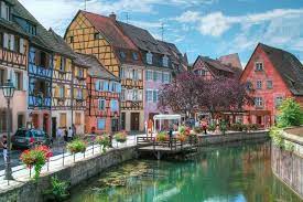 ハウルの動く城のモデルになったメルヘンで可愛い街 コルマール wondertrip 世界の不思議 美しい景色 風景
