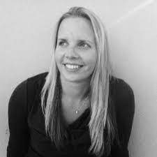 Kendra Roark's Instagram, Twitter & Facebook