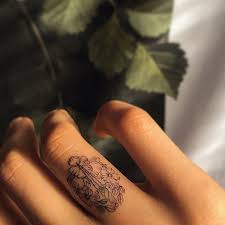 For all of you out there searching for fresh inspiration. Best Finger Tattoo Inspiration For A Subtle Touch Buro 24 7 Singapore