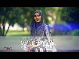 Wany hasrita performing her debut solo single, terlalu memuja. Wany Hasrita Semarak Syawal Official Music Video Youtube