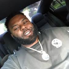 Javon Carson's Instagram, Twitter & Facebook