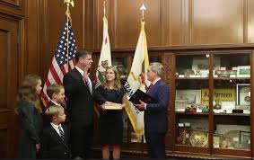 San Francisco Just Appointed A New Mayor To A Heckling Crowd And Everyone Is Arguing Over Who Is The Real Puppet For The Tech Industry San Francisco San Francisco