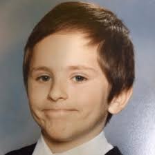 Hi All. New to the group and my first post on: waving etiquette.How does  everyone feel about waving? Do you wave first? Or only wave if the other  runner waves first?Obviously if