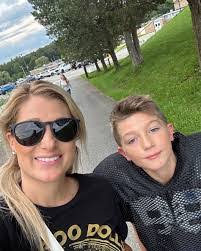 Amanda Angelo's Instagram, Twitter & Facebook