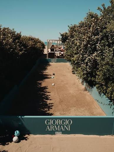 Estate by Giorgio Armani & Kith. On the occasion of the global launch, Giorgio  Armani and Kith take over Roberto Forte dei Marmi for the weekend. The  collection is now available at