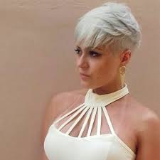 pin von rochelle burgess auf kapsels 104 blond haar frisuren kurz haarschnitt kurz kurzhaarfrisuren