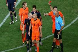 Maybe you would like to learn more about one of these? Si Plontos Howard Webb Mewakili Wasit Inggris Di Piala Dunia 2014 Satu Harapan