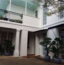 Dimas ahmad begidik ketakutan siang bolong saksikan penampakan di dekat rumah yuni shara, raffi ahmad berseloroh: 8 Potret Mewah Rumah Yuni Shara Klasik Dan Bernuansa Hitam Putih