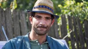 Jun 21, 2021 · în 12 martie 2021, judecătoria alba iulia a admis plângerea acestuia împotriva ordonanţei de clasare din data de 17 aprilie 2019 pronunţată de parchetul de pe lângă curtea de apel alba iulia. Apelul Lansat De Firicel Din Las Fierbinti Artistii Romani Incep Sa Raspunda