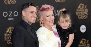 Willow sage hart quiz how well do you know about willow sage hart quiz? Carey Hart Thanks Pink On Daughter Willow S 9th Birthday