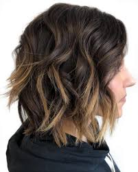 First, get a blonde balayage and select thin strands of your hair. Gorgeous Beach Waves For Short Hair 14 Examples To Copy