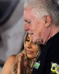 On behalf of the Moreau Family I wish to extend heartfelt gratitude for the  messages and condolences received from everyone. They were greatly  appreciated 🙏🙏🙏❤️❤️