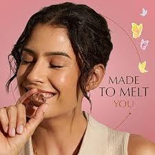 Amazon.com: Lindt LINDOR Spring Neapolitan White Chocolate Truffles,  Chocolates with Smooth, Melting Truffle Center, 19 Oz Bag : Grocery &  Gourmet Food