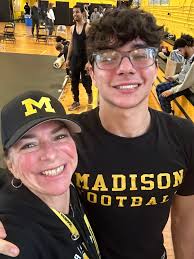 Madison Wrestling Team Wins and Advances to Championship