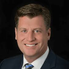 Travis Sessions's Instagram, Twitter & Facebook