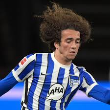 Transferts, salaire, palmares, statistiques en club et en sélection nationale. Hertha Personalien Preetz Uber Gotze Cunha Guendouzi