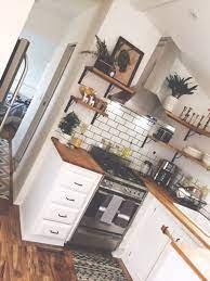This tiny house kitchen is a good example of rustic design. Easy Tiny House Kitchen Storage Ideas 41 Insidecorate Com Tiny House Kitchen Kitchen Design Small Home Kitchens