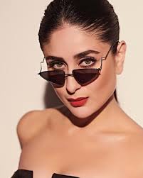 Bollywood diva kareena kapoor khan has been trending on twitter as netizens are demanding to boycott the 'laal singh chaddha' actress.bebo started trending on twitter after reports of her demanding a whopping amount of rs 12 crore for playing the role of 'sita' in the bollywood recreation of ramayana. Kareena Kapoor Khan On Twitter Kareena Kapoor Khan Kareena Kapoor Kareena Kapoor Wallpapers