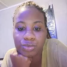 Aunt Twaniqua Smotherman. 😢 The only Auntie I had that was younger than  me. I use to spend the night over her house when we were kids and eat up  all her