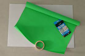 This green screen is made from cotton, and it wrinkles very easily, dust clings to it very easily too. How To Make A Simple Green Screen For Zoom Calls In Less Than Rs 250