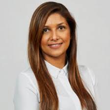 Kim Samson's Instagram, Twitter & Facebook