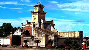 Là một cổng thành của thành đồng hới, tỉnh quảng bình. Quáº£ng Binh Quan Di Tich Thanh LÅ©y Cá»• Linh Thieng Táº¡i Quáº£ng Binh