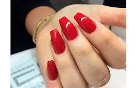 10 Disenos De Unas Rojas Para Lucir Esplendida Y Elegante Esta Temporada La 100 Unas Postizas De Gel Unas De Gel Brillantes Unas De Gel Bonitas Www.tatacustomizaçãoecia.com.brpedrarias para orçamento compra⬆ se não for pra causar nem faço ❤ #unhasdecoradas uñas sencillas y bonitas. 10 disenos de unas rojas para lucir