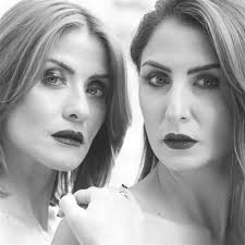 وقالت هيدي كرم: ابني شخص متفتح جدا، ولكنه غضب جدا، بسبب التعليقات التي جاءت على الفيديو، ناس لها نظرة مريضة اتهمونا بالشذوذ، و قالوا إننا عائلة شاذة ومش محترمة. ØªÙˆØ£Ù… Ù…Ù„ØªØµÙ‚ Ù‡ÙŠØ¯ÙŠ ÙƒØ±Ù… ÙˆØ´Ù‚ÙŠÙ‚ØªÙ‡Ø§ ÙÙ‰ Ø£Ø­Ø¯Ø« Ø¬Ù„Ø³Ø© ØªØµÙˆÙŠØ±