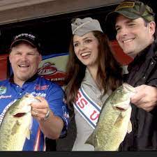 Lunkerville Posted To Instagram Bass Pro Petegluszek Talks To Mike D From Lunkerville About Becoming A Professional Fishe Bass Fishing Fish Largemouth Bass