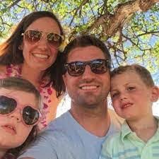 Eric Romberg's Instagram, Twitter & Facebook