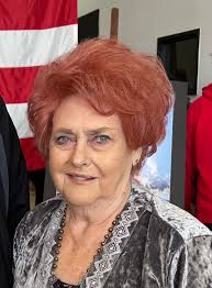 Betty Jean Cruzan, born to Harold and Dorothy Trent