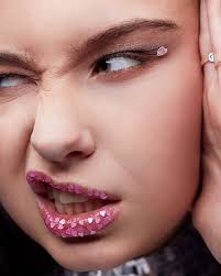 Happy Valentines Day from @westcottlighting and I. Thank you  @heyhelloashley for these amazing pictures and @amylewisbeauty for this  makeup. The film was beautiful and filmed by @jacobschoonover 📸⚡️💗  #explorepage #explorepage #valentines ...