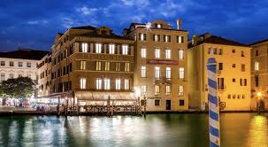 Hotel montecarlo venezia a 3 stelle si trova nel quartiere san marco, a pochi passi dalla piazza san marco. Hotel 4 Star Venice Hotel Continental Official Website