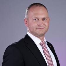 Developing Project Teams of Tomorrow