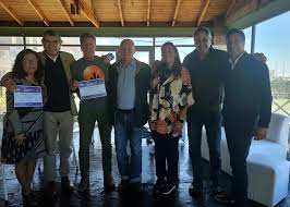 Reconocimiento a los Campeones del Campeonato Argentino Juvenil de  Atletismo 1974 🏆🇦🇷 Ayer, martes 3 de diciembre, se llevó a cabo un  emotivo acto de reconocimiento en las oficinas de la Secretaría