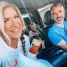 Rachael Rogers's Instagram, Twitter & Facebook