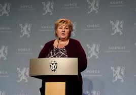 Familien samlet seg to kvelder på rad og var flere enn ti stykker da de spiste middag sammen. Norway Introduces Strictest Measures And Prime Minister Asks Norwegians To Stay At Home The Nordic Page
