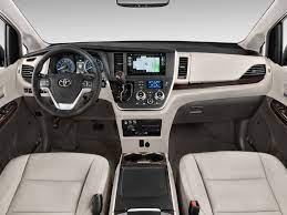 2019 toyota sienna buying guide photos of the 2019 toyota sienna in xle guise. 2019 Toyota Sienna Interior Https Carssumo Com Toyota 2019 Toyota Sienna Minivan Reviews Toyota Sienna Mini Van Toyota Sienna Interior