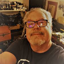 What band played at Vaughn Mall around 3:00 pm?