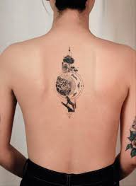 I just realized i never saw a photo of a female muscle system. 21 Charming Back Tattoos Ideas For Both Small Ones And Big Ones The First Hand Fashion News For Females Back Tattoo Back Tattoos Back Tattoos For Guys