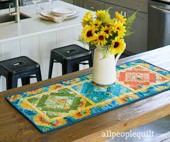 Free Table Runner Patterns Allpeoplequilt Com