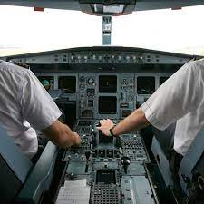 That's still really good money, but the point is not every pilot at american is making $250,000+ per year. How Much Money Do Pilots Make Howcast