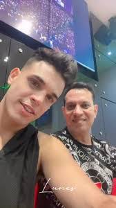 Roberto Soberanis's Instagram, Twitter & Facebook