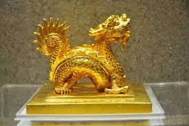 Thành tổ lại chế hoàng đế thân thân chi bảo,<br /> hoàng đế phụng thiên chi bảo, cáo mệnh chi bảo, sắc mệnh chi bảo.(16)<br /> 78 tạp chí nghiên cứu và phát triển, số 1 (135). Chiem NgÆ°á»¡ng 16 Báº£o Váº­t Quá»'c Gia Láº§n Ä'áº§u Tien Ä'Æ°á»£c TrÆ°ng Bay